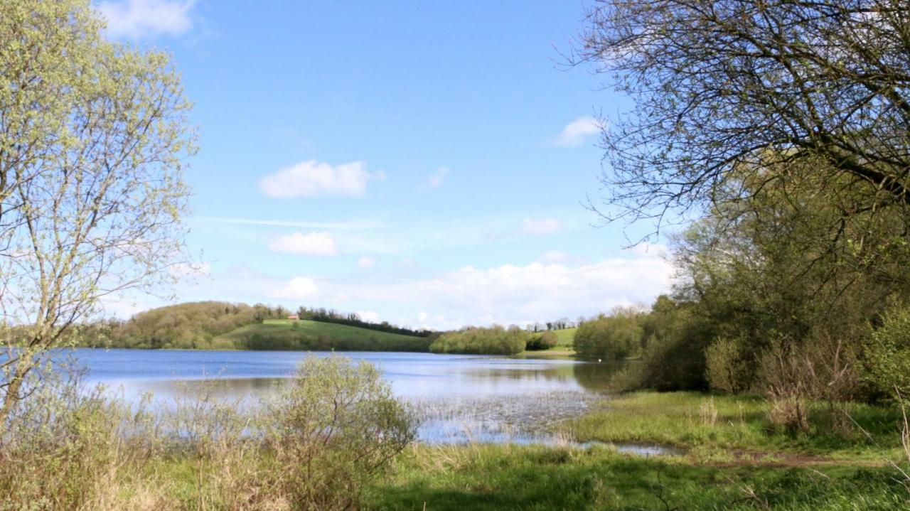 Emy Lakehouse - Near Castle Leslie, Glaslough มันนาฮัน ภายนอก รูปภาพ